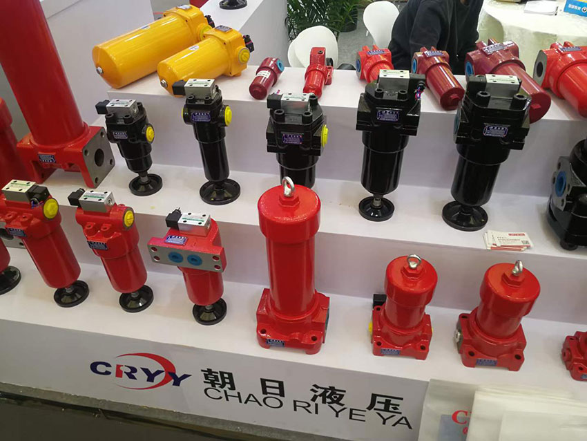 隨著生產(chǎn)制造業(yè)的發(fā)展，液壓配件作為機械的零件之一被廣泛使用，其中液壓配件起著不可或缺的作用，因為是無形的存在，所以容易被忽視，那么，下面跟著遠征液壓一起了解下液壓配件生產(chǎn)應(yīng)符合技術(shù)和使用標準吧!