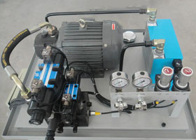 在日常工作中，液壓系統(tǒng)不時出現(xiàn)安全事故，輕者操作人員輕傷，重者有生命之憂，甚至導(dǎo)致工作場所的嚴重事故。但液壓系統(tǒng)的安全問題往往不被重視，即使是從事液壓行業(yè)多年的工作人員，也往往會造成安全事故。本文主要概括液壓系統(tǒng)的安全問題，你想了解的問題都在這了。